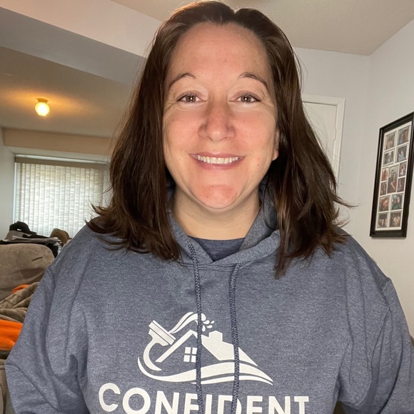 Meet your Posher, Whitney - Picture 1 of 1